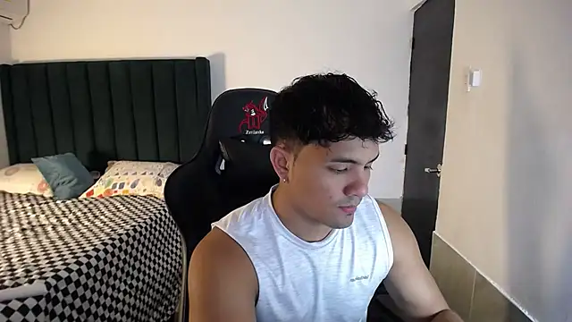 man dur07 online show from October 18, 8:09 pm