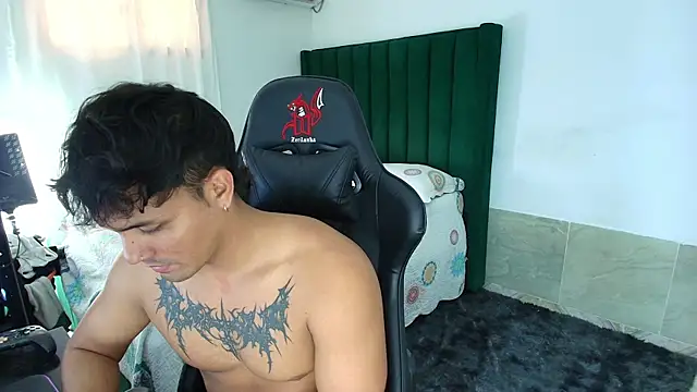 man dur07 online show from March 26, 9:42 pm