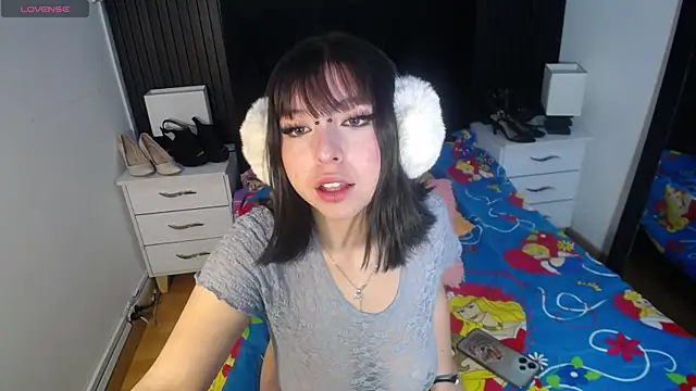 kittyhouse hs online show from December 4, 2:53 am