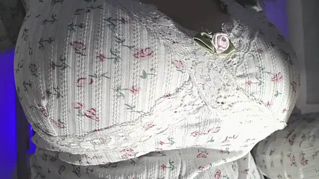 kittyhouse hs online show from March 9, 11:20 pm