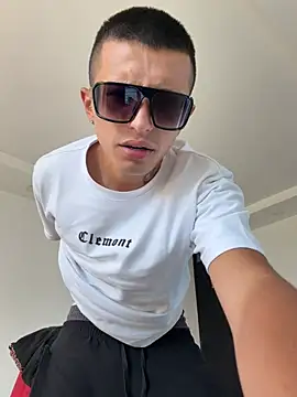 stivent777 online show from July 29, 3:54 pm