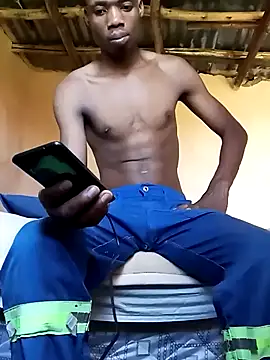 Snapshot of BIGBLACKCOOCK24- chatting on March 7, 11:07 am BIGBLACKCOOCK24- online show from March 7, 11:07 am