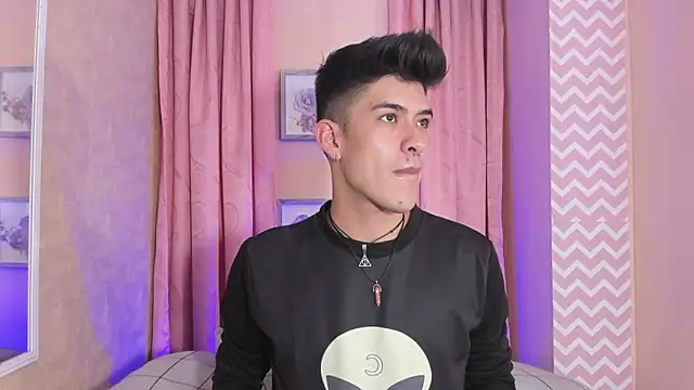 Ryan Clark  online show from January 7, 7:28 pm