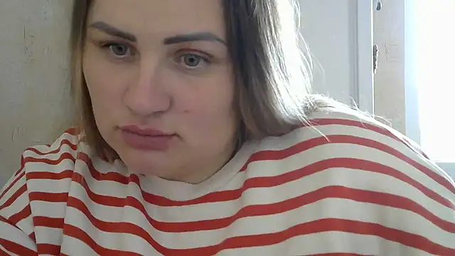 Snapshot of Honeydew-Waves chatting on October 14, 7:53 am Honeydew-Waves online show from October 14, 7:53 am