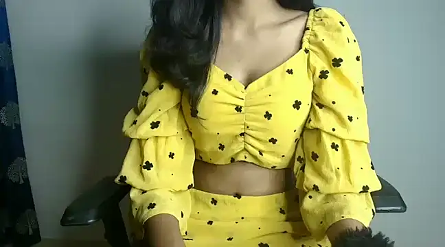 Snapshot of CUTE_princess_143 chatting on February 19, 3:16 pm CUTE princess 143 online show from February 19, 3:16 pm