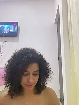 Snapshot of Arteatenea__ chatting on December 30, 5:26 am Arteatenea online show from December 30, 5:26 am