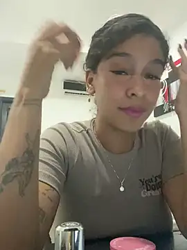 Snapshot of Arteatenea__ chatting on January 4, 6:30 am Arteatenea online show from January 4, 6:30 am