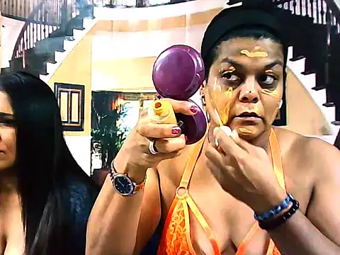 Snapshot of indianCherryPie chatting on October 2, 5:25 am indianCherryPie online show from October 2, 5:25 am