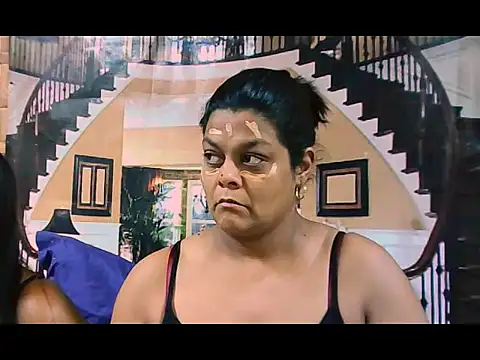 Snapshot of indianCherryPie chatting on October 17, 5:43 am indianCherryPie online show from October 17, 5:43 am