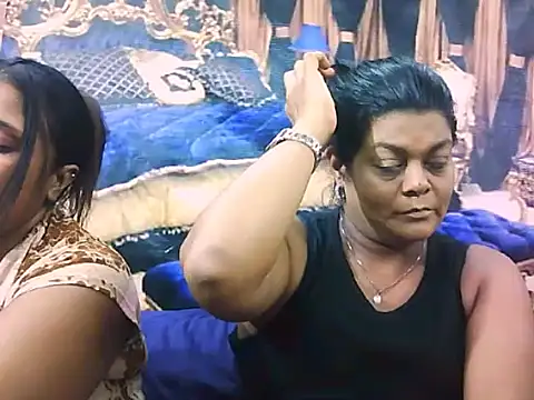 indianCherryPie online show from November 27, 7:05 pm