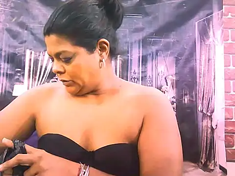 indianCherryPie online show from December 14, 6:23 pm