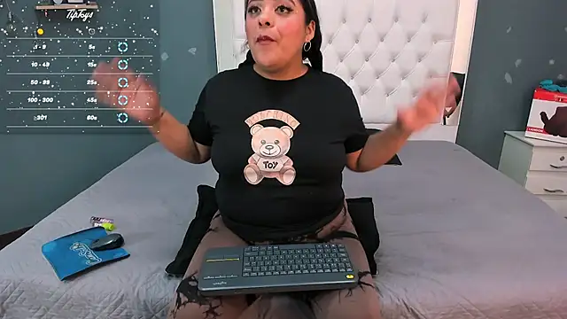 brendamaz online show from November 13, 11:20 am