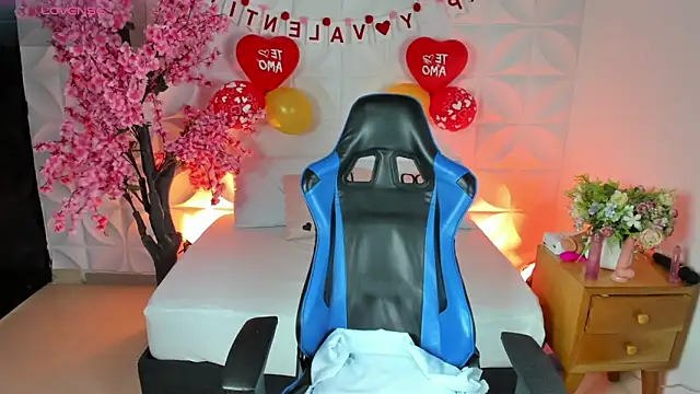 angelica dymond online show from February 17, 7:21 pm