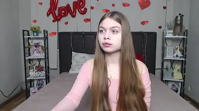 LaraPika online show from February 19, 6:31 am