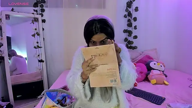 catalina and roger online show from October 31, 12:06 pm