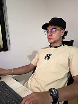 Amadeo Wild online show from January 11, 10:29 pm