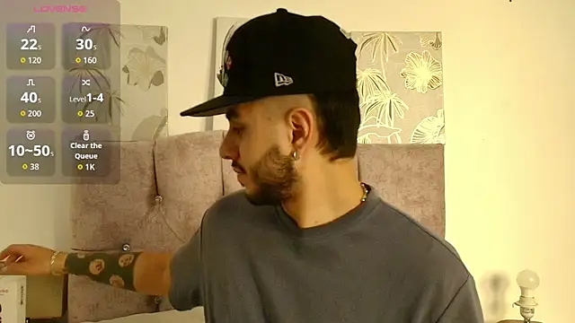 Amadeo Wild online show from March 28, 1:43 pm