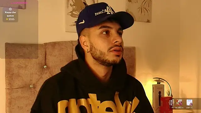 Amadeo Wild online show from April 28, 4:28 am