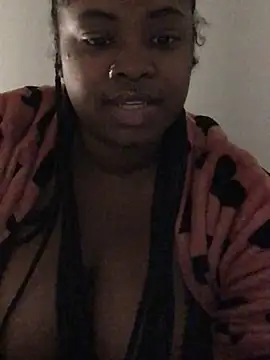 Snapshot of cocodreamxoxo chatting on January 24, 1:56 am cocodreamxoxo online show from January 24, 1:56 am