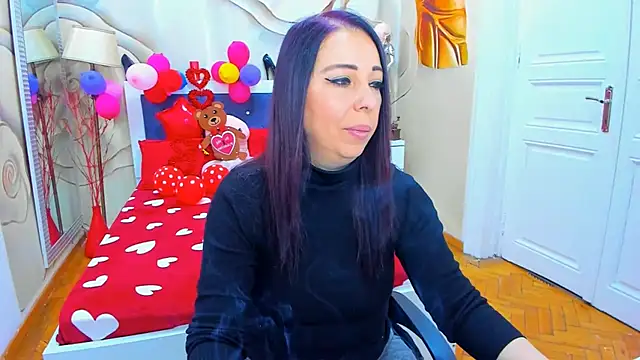 LauraSin online show from February 16, 4:42 am