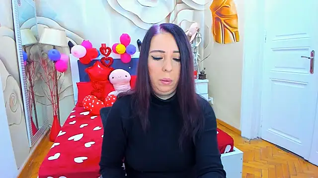 LauraSin online show from February 17, 4:20 am