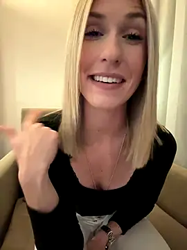 Snapshot of lola_tentatiion chatting on December 22, 6:27 pm lola tentatiion online show from December 22, 6:27 pm