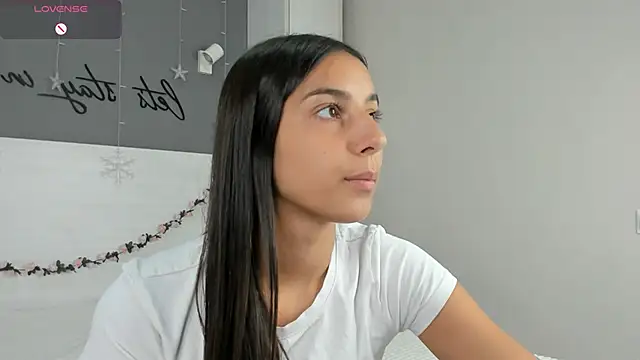 Snapshot of Maria__Candy chatting on October 18, 4:04 am Maria Candy online show from October 18, 4:04 am