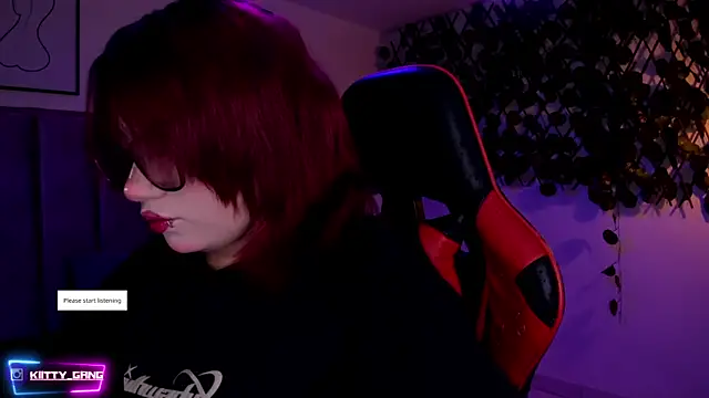 Kitty Gang online show from November 19, 1:49 am