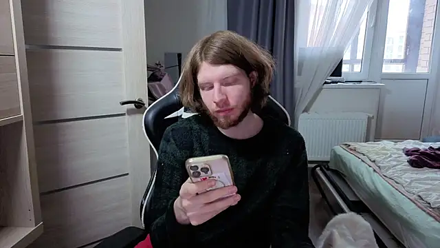 Snapshot of spaisenok chatting on April 3, 5:49 am spaisenok online show from April 3, 5:49 am