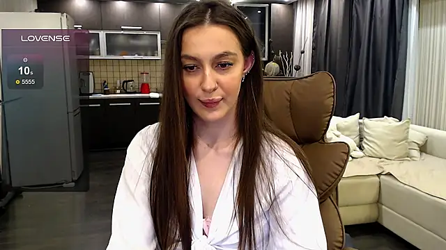 Snapshot of Doll_Jasmine_ chatting on June 3, 9:53 pm Doll Jasmine online show from June 3, 9:53 pm