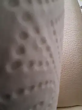 Snapshot of 510915asi chatting on February 13, 8:21 am 510915asi online show from February 13, 8:21 am