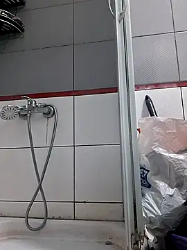 Snapshot of 510915asi chatting on February 24, 7:34 pm 510915asi online show from February 24, 7:34 pm