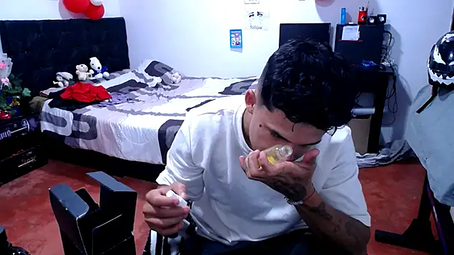 freddy romas online show from May 15, 10:50 pm