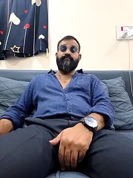 Snapshot of Fun_Guuy chatting on January 5, 6:00 pm Fun Guuy online show from January 5, 6:00 pm