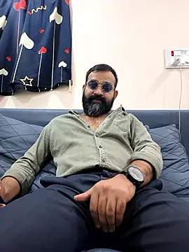 Snapshot of Fun_Guuy chatting on January 11, 4:23 pm Fun Guuy online show from January 11, 4:23 pm