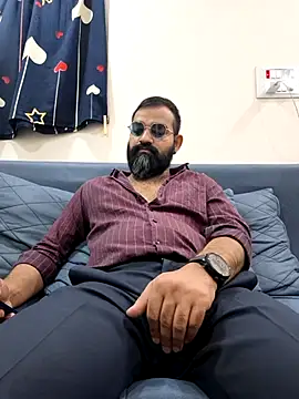 Snapshot of Fun_Guuy chatting on January 12, 4:29 am Fun Guuy online show from January 12, 4:29 am