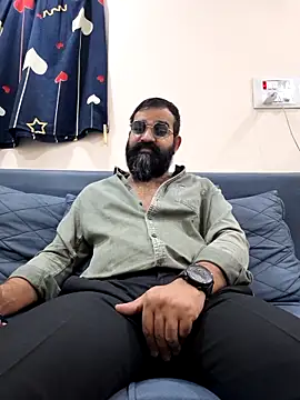 Snapshot of Fun_Guuy chatting on February 5, 11:48 am Fun Guuy online show from February 5, 11:48 am