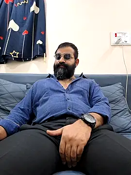 Snapshot of Fun_Guuy chatting on February 7, 6:44 pm Fun Guuy online show from February 7, 6:44 pm