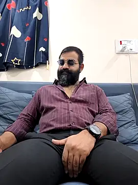 Snapshot of Fun_Guuy chatting on February 8, 2:09 pm Fun Guuy online show from February 8, 2:09 pm