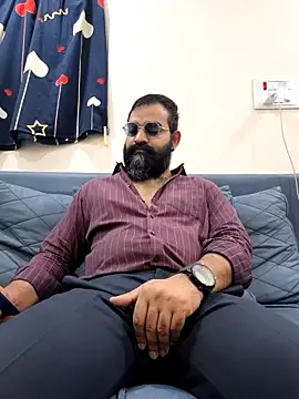 Snapshot of Fun_Guuy chatting on February 9, 2:48 am Fun Guuy online show from February 9, 2:48 am