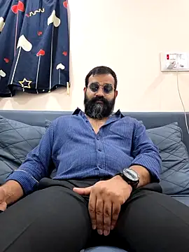 Snapshot of Fun_Guuy chatting on February 9, 5:17 pm Fun Guuy online show from February 9, 5:17 pm