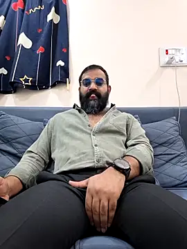 Snapshot of Fun_Guuy chatting on February 10, 5:55 am Fun Guuy online show from February 10, 5:55 am