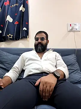 Snapshot of Fun_Guuy chatting on February 15, 7:51 am Fun Guuy online show from February 15, 7:51 am