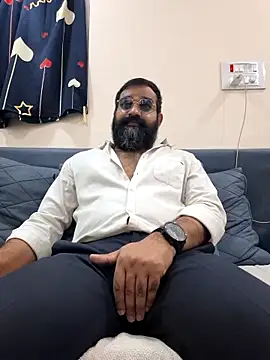 Snapshot of Fun_Guuy chatting on February 19, 3:57 am Fun Guuy online show from February 19, 3:57 am