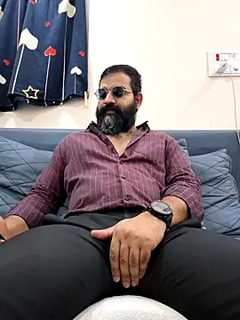 Snapshot of Fun_Guuy chatting on February 25, 5:17 am Fun Guuy online show from February 25, 5:17 am