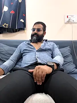 Snapshot of Fun_Guuy chatting on February 25, 5:55 pm Fun Guuy online show from February 25, 5:55 pm