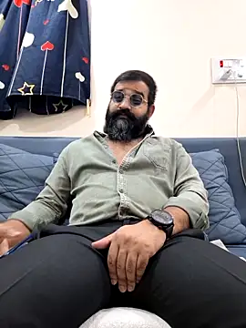 Snapshot of Fun_Guuy chatting on February 26, 6:07 pm Fun Guuy online show from February 26, 6:07 pm