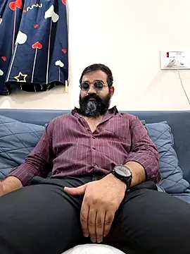 Snapshot of Fun_Guuy chatting on February 27, 6:24 am Fun Guuy online show from February 27, 6:24 am