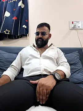 Snapshot of Fun_Guuy chatting on March 2, 3:09 am Fun Guuy online show from March 2, 3:09 am