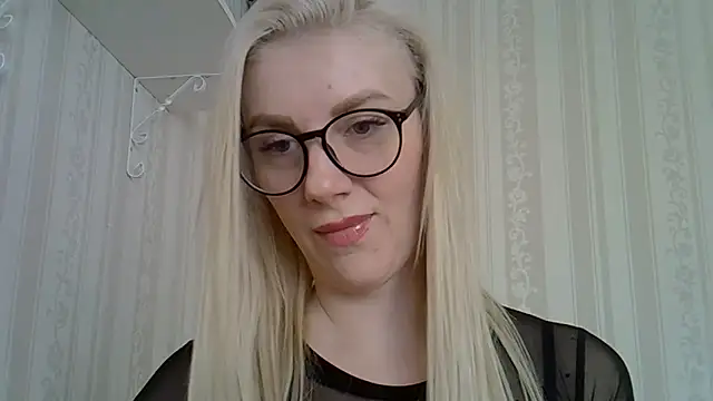 Snapshot of Pabonya91 chatting on February 16, 12:10 pm Pabonya91 online show from February 16, 12:10 pm